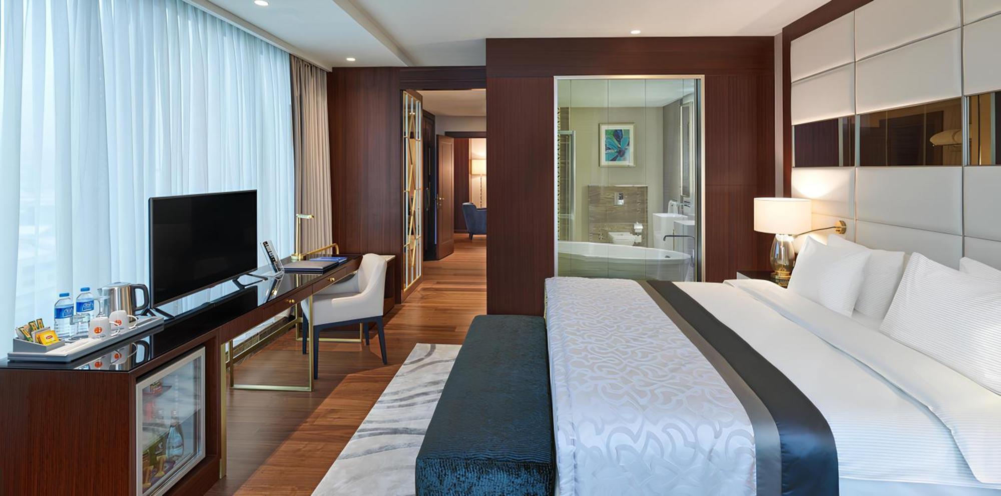 Готель Elite World Grand Istanbul Basin Ekspres Екстер'єр фото