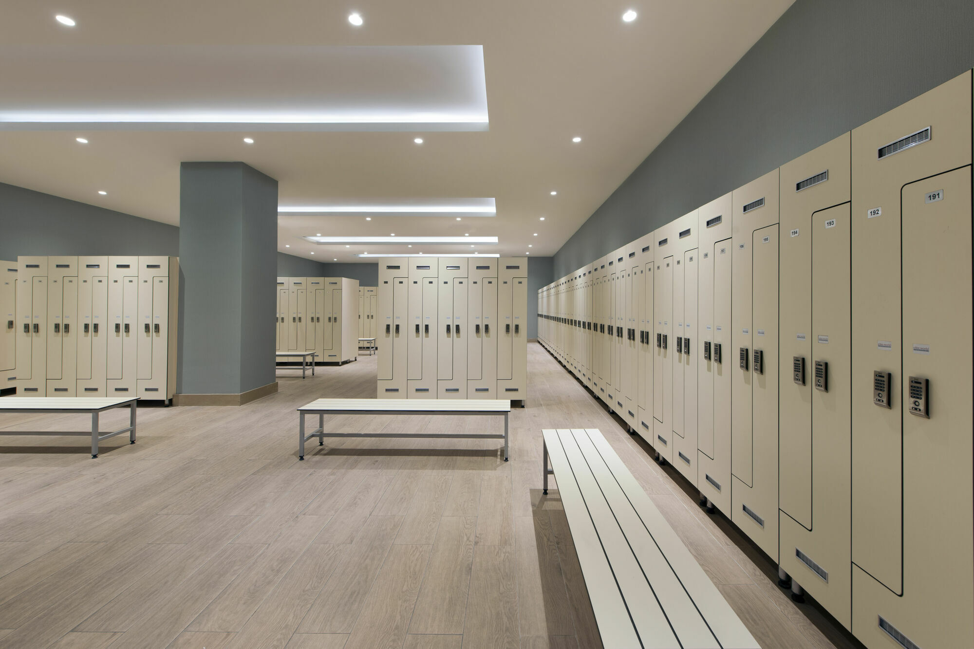 Готель Elite World Grand Istanbul Basin Ekspres Екстер'єр фото Locker room