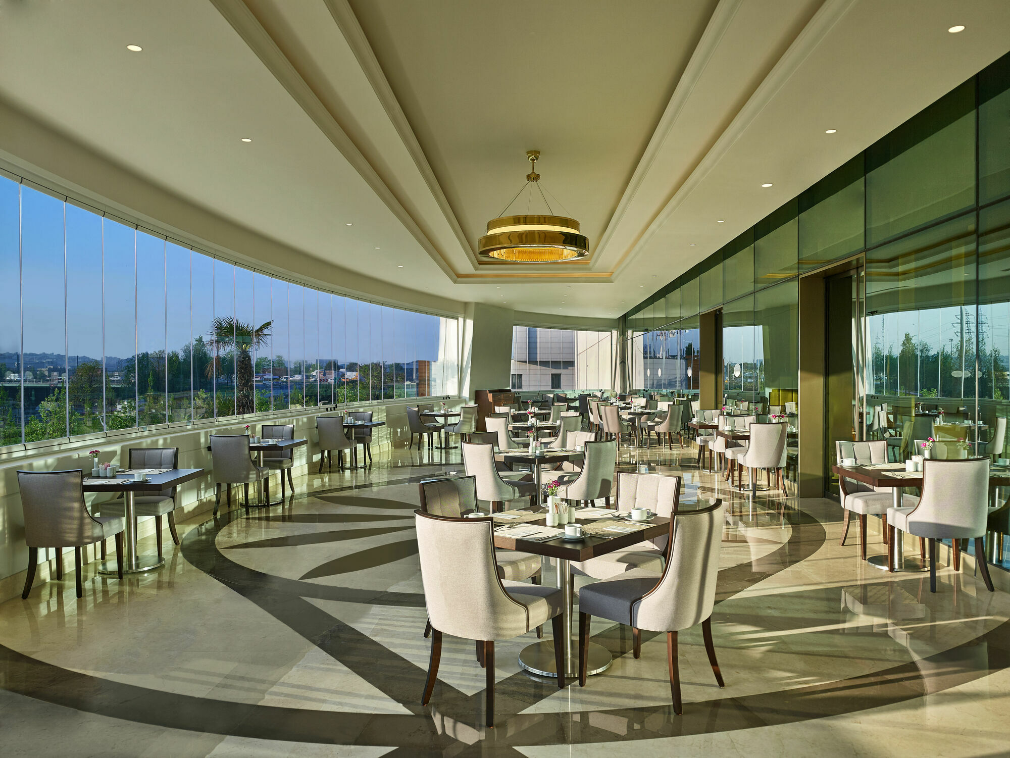 Готель Elite World Grand Istanbul Basin Ekspres Екстер'єр фото The Terrace