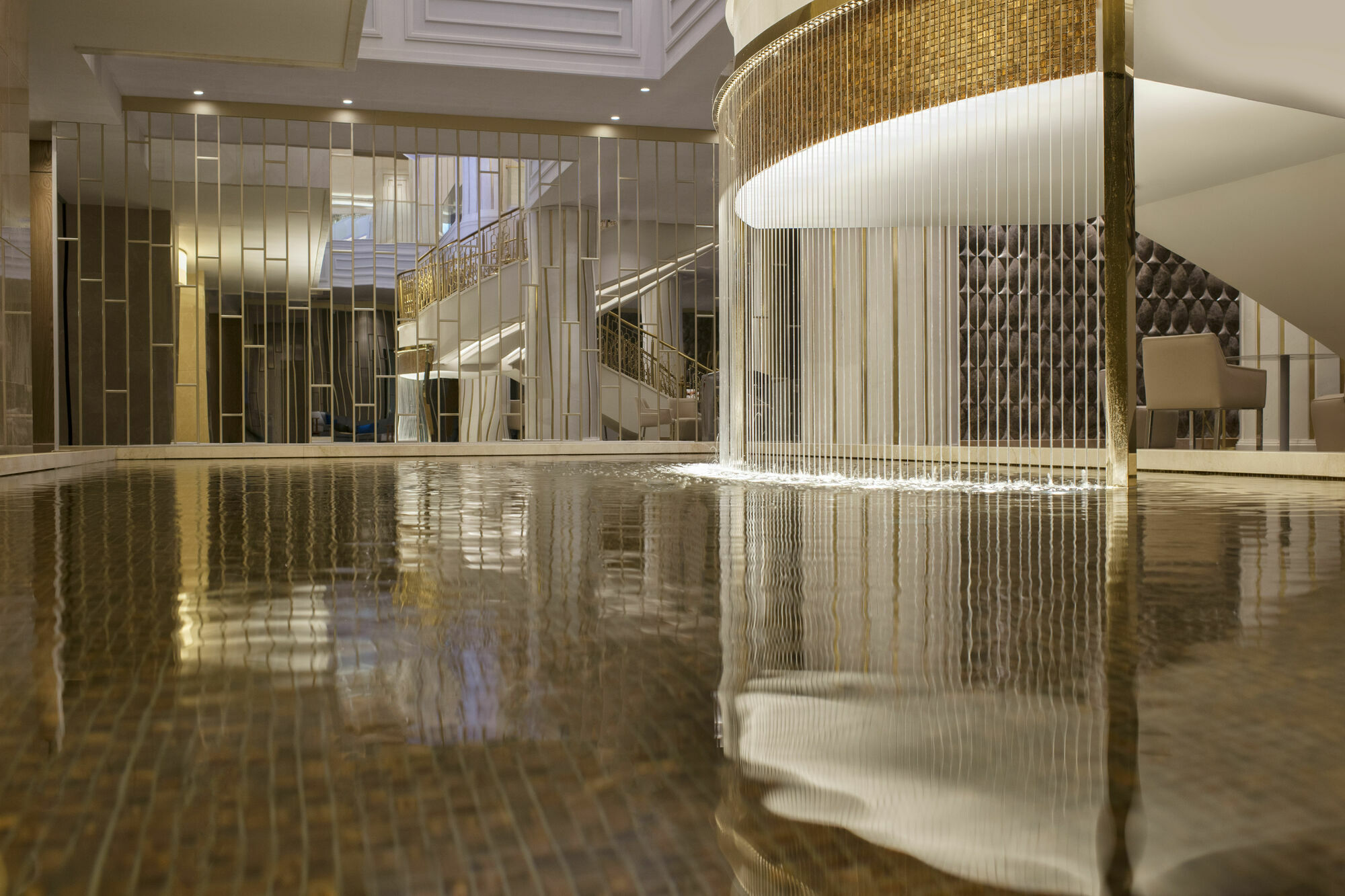 Готель Elite World Grand Istanbul Basin Ekspres Екстер'єр фото The lobby of the hotel